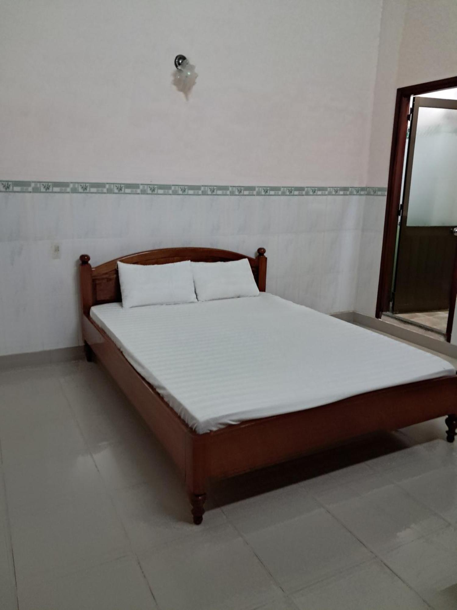 바오록 Khach San Quoc Viet B&B 외부 사진